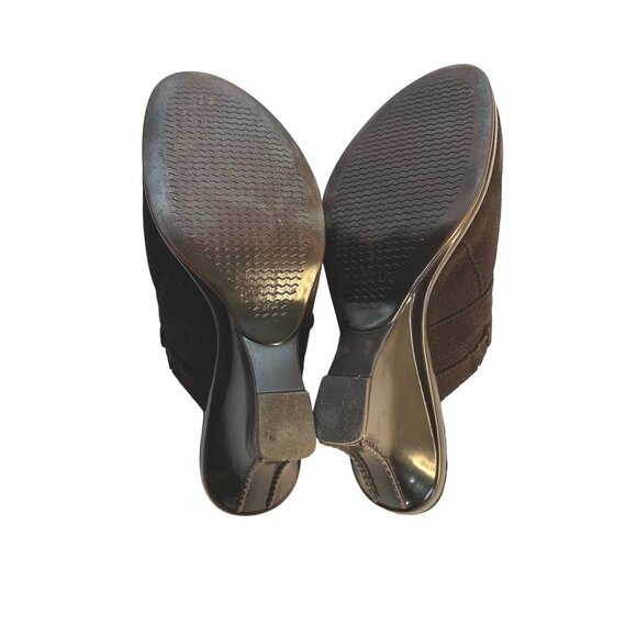 DR SCHOLLS Brown Suede Buckle Mule Slides 8 Comfort Wedge Heels Classic Chic - Picture 8 of 8